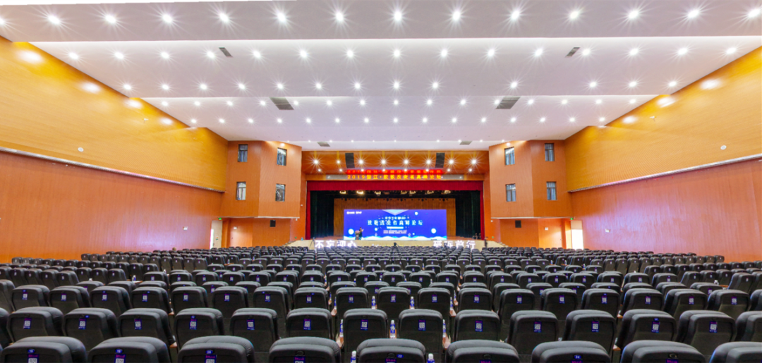 学校大礼堂.png